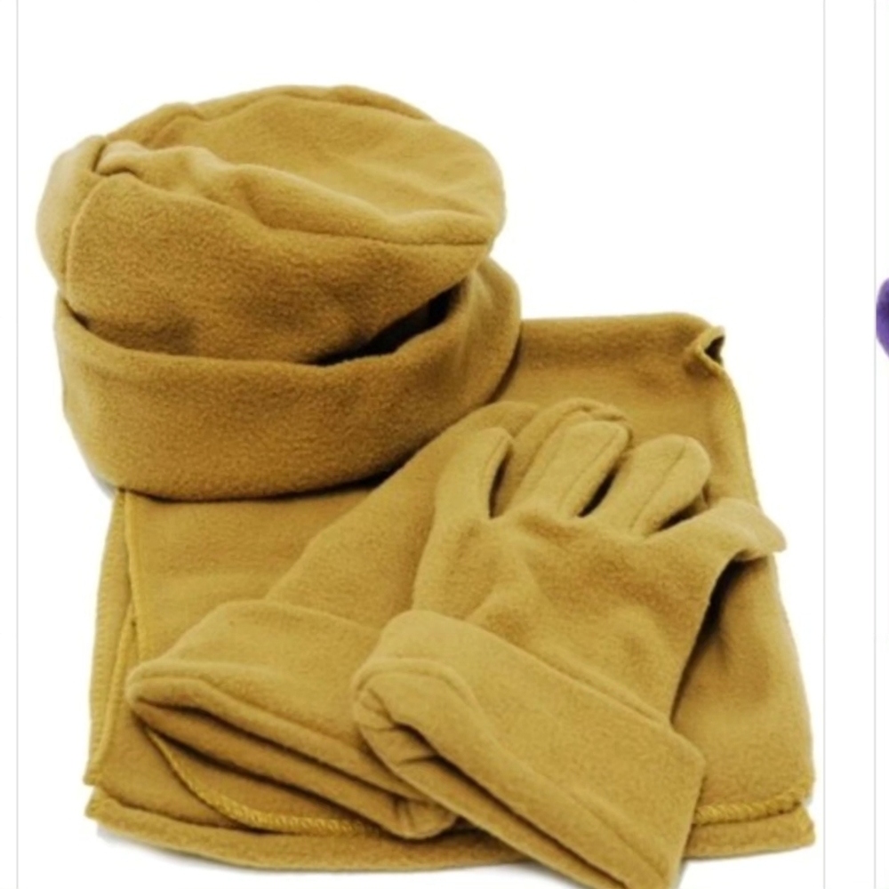 Gloves, hat, and scarf set